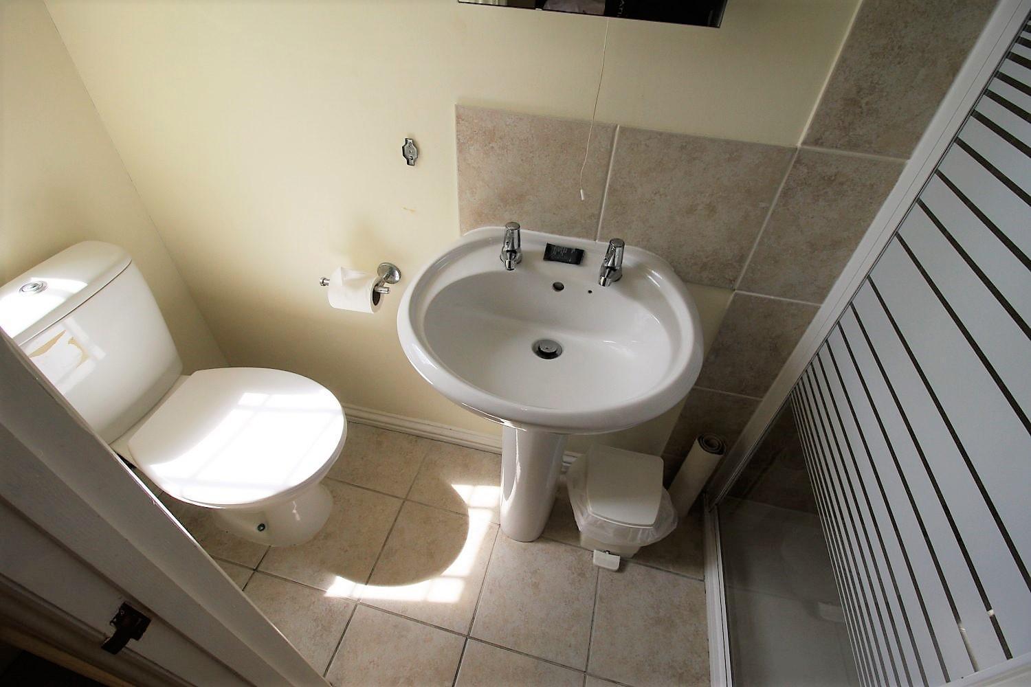 The Saracens Head Hotel Highworth Room photo